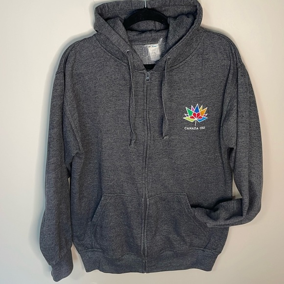 CANADA 150 Men’s LG Full Zip Hooded Gray Sweatshirt Large Novelty Embroidered - Picture 1 of 8